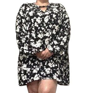 LANE BRYANT Floral Black White Tunic Top Blouse Womens Plus Size 18 20